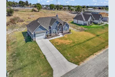 1017 Don Eve Court, Azle, TX 76020 - Photo 5