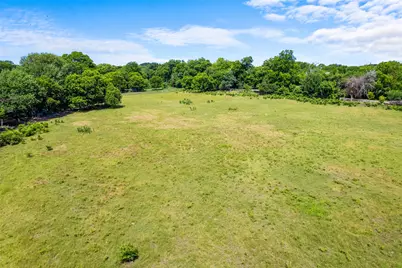 1213 S Houston School Road, Lancaster, TX 75146 - Photo 5