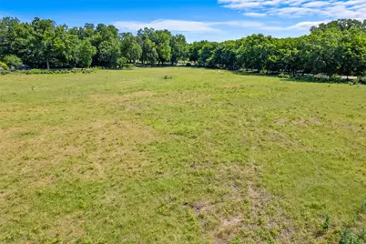 1213 S Houston School Road, Lancaster, TX 75146 - Photo 9