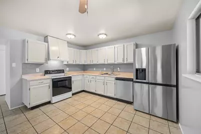 8817 Millwood Drive, Rowlett, TX 75088 - Photo 9