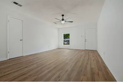 1617 Avenue A, Grand Prairie, TX 75051 - Photo 7