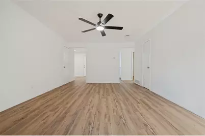 1617 Avenue A, Grand Prairie, TX 75051 - Photo 21