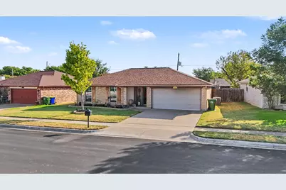 7624 Maplehill Road, Watauga, TX 76148 - Photo 3