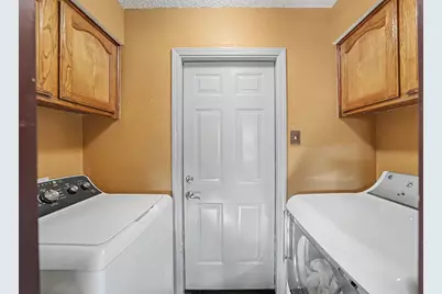 7624 Maplehill Road, Watauga, TX 76148 - Photo 17