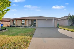 7624 Maple Hill Rd, Watauga, TX 76148 - Photo 5