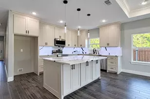 302 W Pine St, Whitewright, TX 75491 - Photo 7