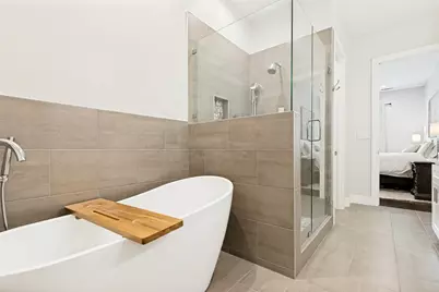 4060 Spring Valley Road #101, Farmers Branch, TX 75244 - Photo 17