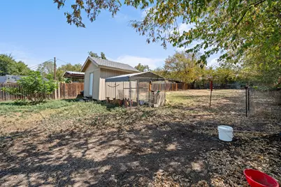 1201 S Sargent Street, Fort Worth, TX 76105 - Photo 11