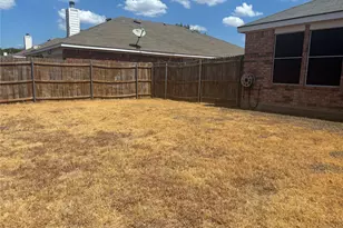 1809 Chapman Dr, Lancaster, TX 75134 - Photo 3
