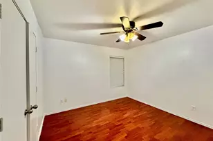 8107 Stowe Springs Ln, Arlington, TX 76002 - Photo 15