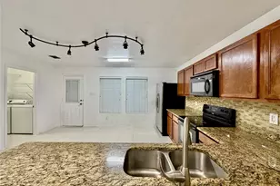 8107 Stowe Springs Ln, Arlington, TX 76002 - Photo 13