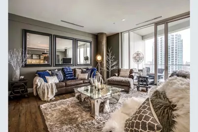 2408 Victory Park Lane #1034, Dallas, TX 75219 - Photo 3
