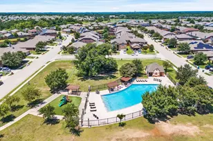 8825 Deadwood Ln, Aubrey, TX 76227 - Photo 33