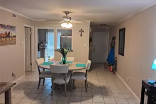 4042 Ridglea Country Club Dr, Fort Worth, TX 76126 - Photo 5