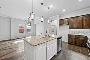 6918 Belteau Ln, Dallas, TX 75227 - Photo 5