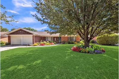 5745 Wimbleton Way, Fort Worth, TX 76133 - Photo 1