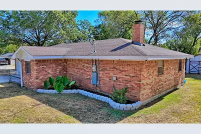 105 E Pecan Street, Saint Jo, TX 76265 - Photo 27