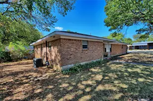 105 E Pecan St, Saint Jo, TX 76265 - Photo 25