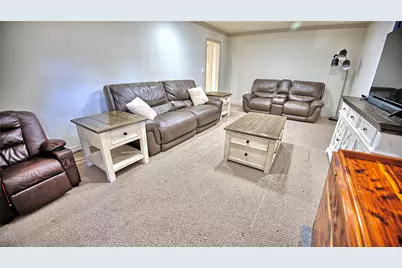 105 E Pecan Street, Saint Jo, TX 76265 - Photo 9