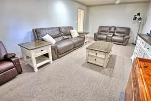 105 E Pecan St, Saint Jo, TX 76265 - Photo 9