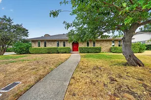 215 Roma Dr, Duncanville, TX 75116 - Photo 1