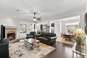1409 Pelican Dr, Little Elm, TX 75068 - Photo 9