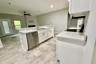 3204 Henderson St, Greenville, TX 75401 - Photo 11