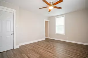 326 W Sears St, Denison, TX 75020 - Photo 3