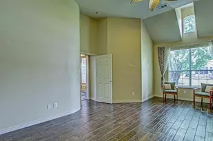 1617 Thompson Dr, Carrollton, TX 75010 - Photo 5