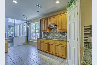 1617 Thompson Drive, Carrollton, TX 75010 - Photo 9