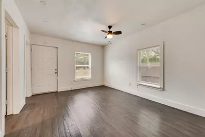 2706 Hector Street, Dallas, TX 75210 - Photo 3
