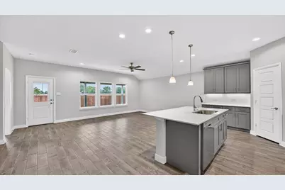 4225 Cornerstone Circle, Granbury, TX 76048 - Photo 5