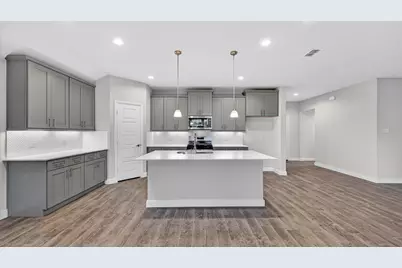 4225 Cornerstone Circle, Granbury, TX 76048 - Photo 3