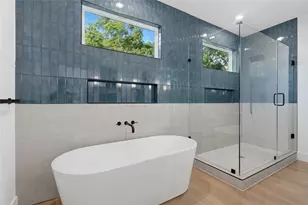 5806 Carlton Garrett St, Dallas, TX 75215 - Photo 15