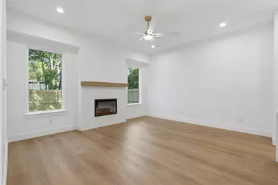5806 Carlton Garrett Street, Dallas, TX 75215 - Photo 5