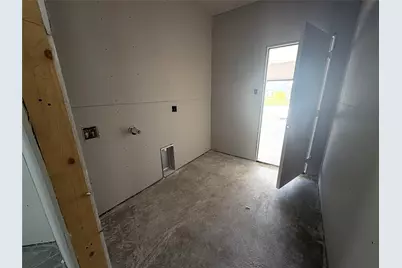 11532 Themis Court, Lorena, TX 76655 - Photo 13