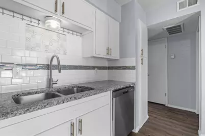 5606 Boca Raton Boulevard #247, Fort Worth, TX 76112 - Photo 3