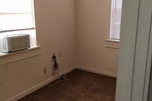 552 Ella Ave, Dallas, TX 75217 - Photo 13