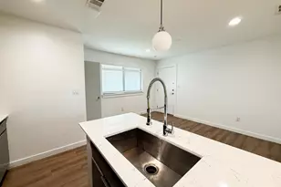 4526 Munger Ave, Dallas, TX 75204 - Photo 9