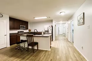 909 Penny Royal Ct, Arlington, TX 76002 - Photo 5