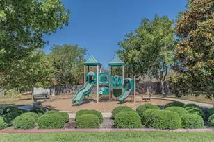 346 Emma Call Ct, Decatur, TX 76234 - Photo 23