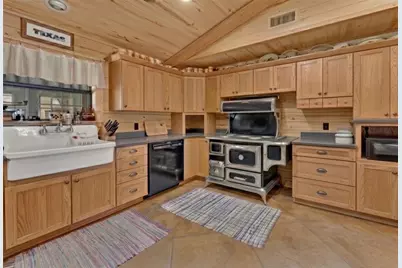 1623 Three Skillet Road, Springtown, TX 76082 - Photo 15