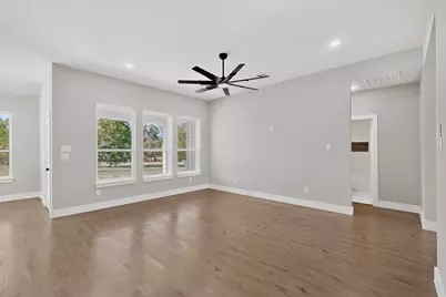 203 W Mansfield Avenue, Kennedale, TX 76060 - Photo 9