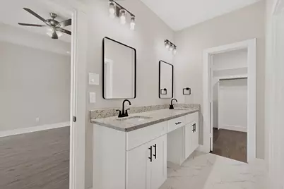 203 W Mansfield Avenue, Kennedale, TX 76060 - Photo 23