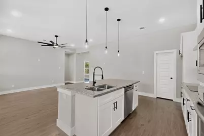 203 W Mansfield Avenue, Kennedale, TX 76060 - Photo 13
