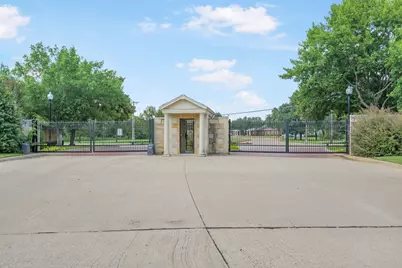 2303 Panorama Court, Arlington, TX 76016 - Photo 37