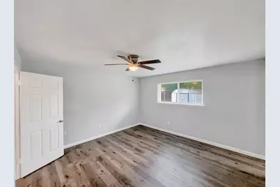 109 N Heights Drive, Crowley, TX 76036 - Photo 9