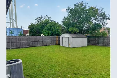 109 N Heights Drive, Crowley, TX 76036 - Photo 19