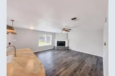 109 N Heights Drive, Crowley, TX 76036 - Photo 5