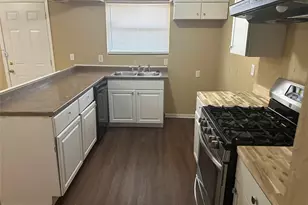 705 Lawson Dr, Garland, TX 75042 - Photo 3